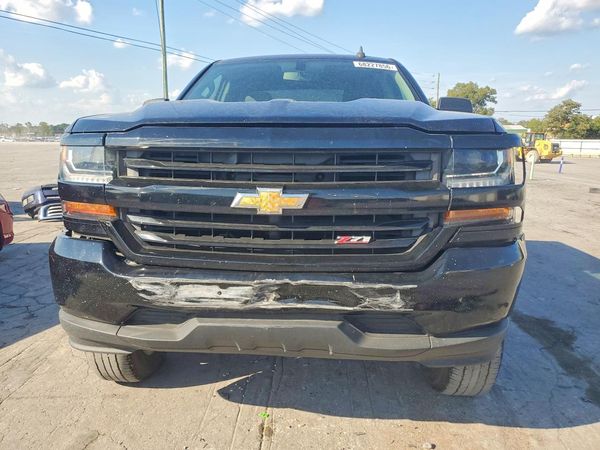 2018 CHEVROLET SILVERADO Custom