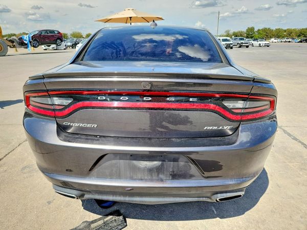 2015 DODGE CHARGER