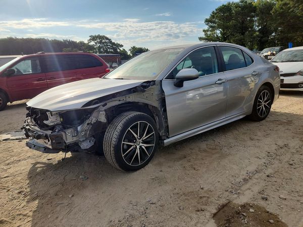 2021 TOYOTA CAMRY — DSFA — Front 3/4