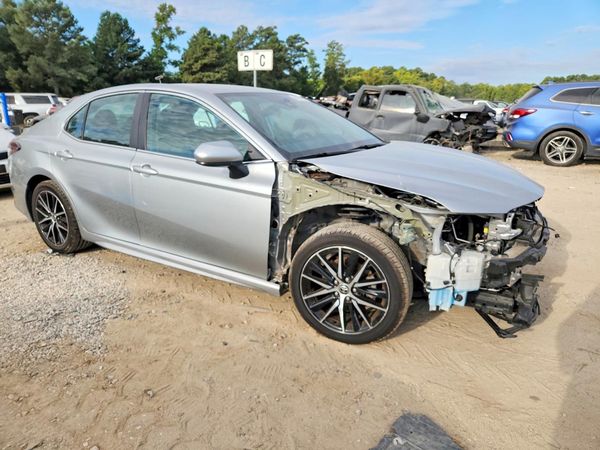 2021 TOYOTA CAMRY SE — Passenger 3/4