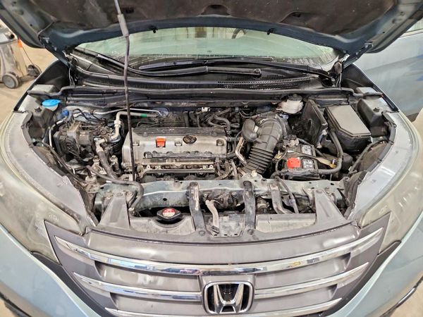 2012 HONDA CRV EX-L — Engine bay
