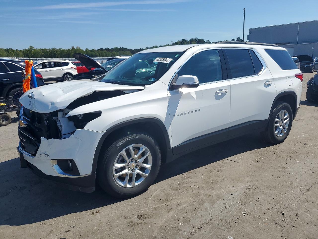 2021 CHEVROLET TRAVERSE LT — Front 3/4