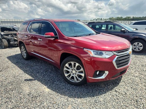 2018 CHEVROLET TRAVERSE Premier — Passenger 3/4