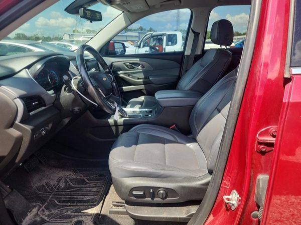 2018 CHEVROLET TRAVERSE Premier — DENT