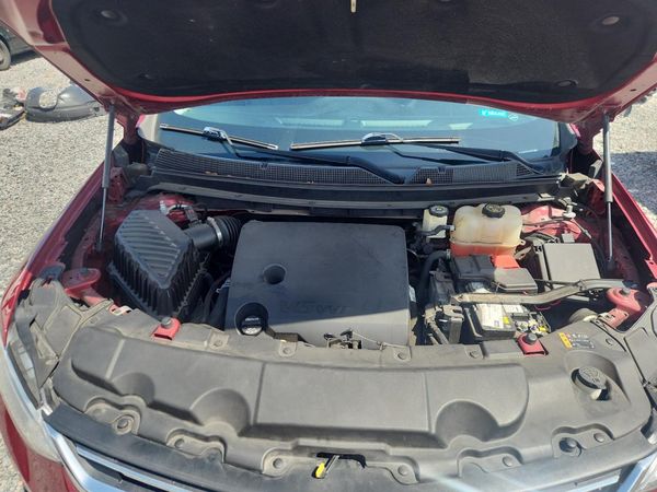 2018 CHEVROLET TRAVERSE Premier — Engine bay