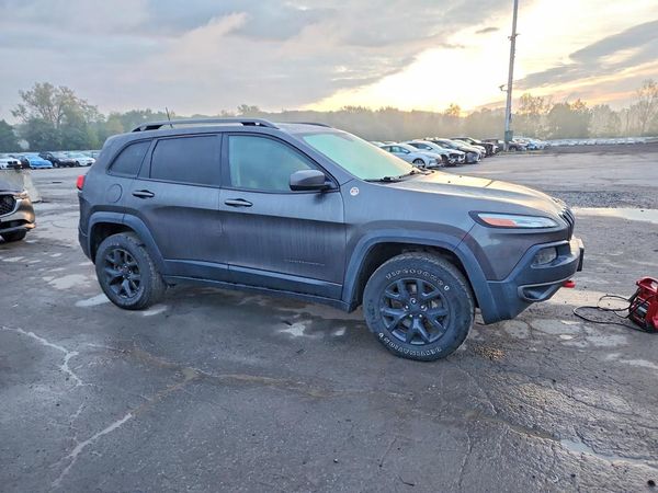2016 JEEP CHEROKEE — Passenger 3/4