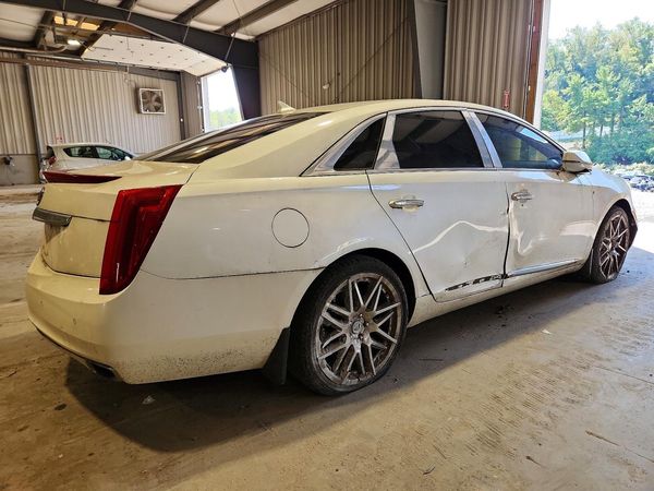 2014 CADILLAC XTS Luxury