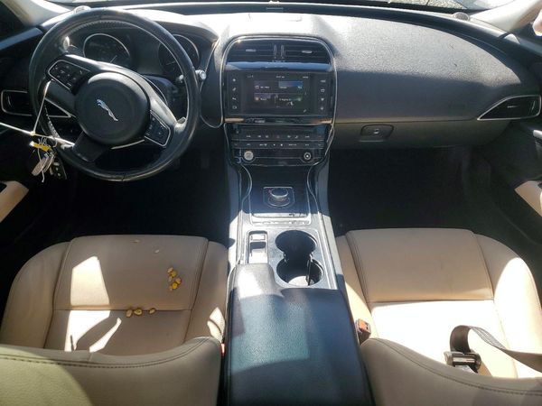 2017 JAGUAR XE