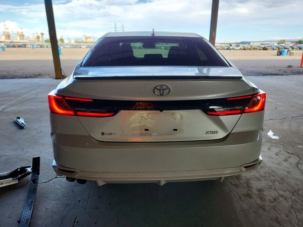 2025 TOYOTA CAMRY