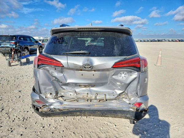 2018 TOYOTA RAV4 — DIRR