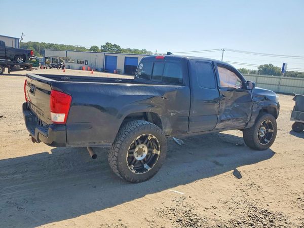 2017 TOYOTA TACOMA