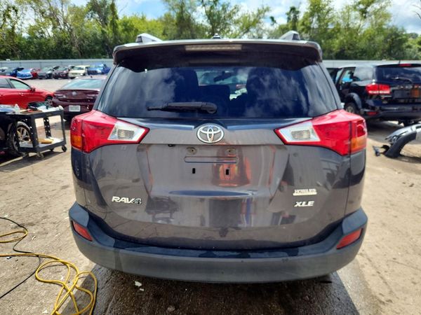 2015 TOYOTA RAV4