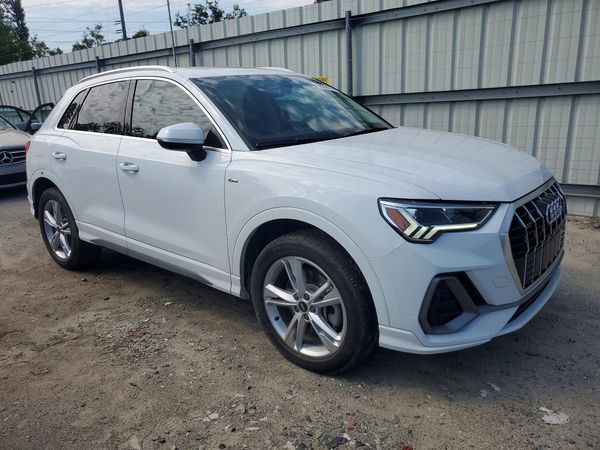 2022 AUDI Q3