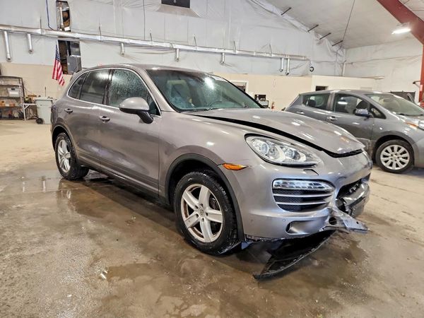 2012 PORSCHE CAYENNE