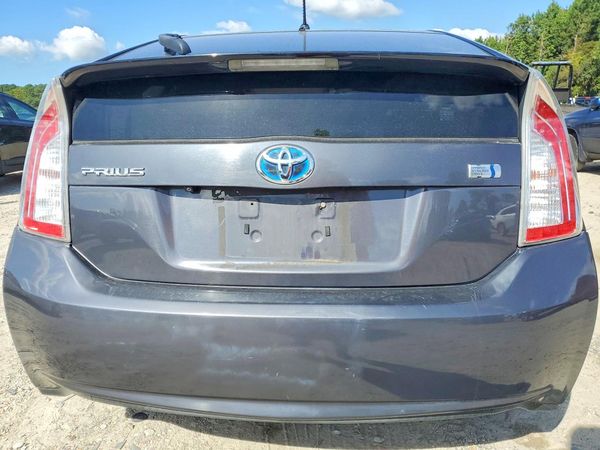 2015 TOYOTA PRIUS