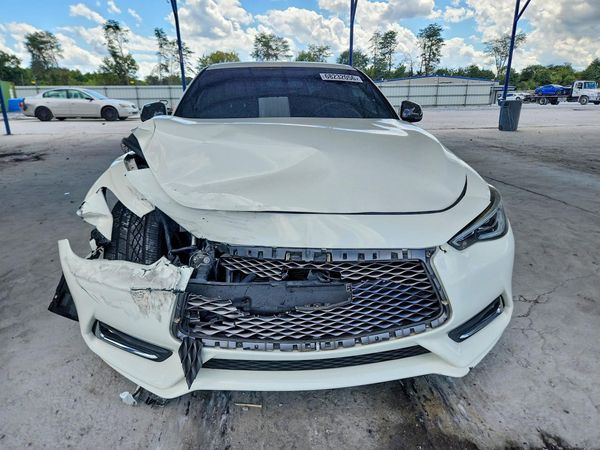 2017 INFINITI Q60
