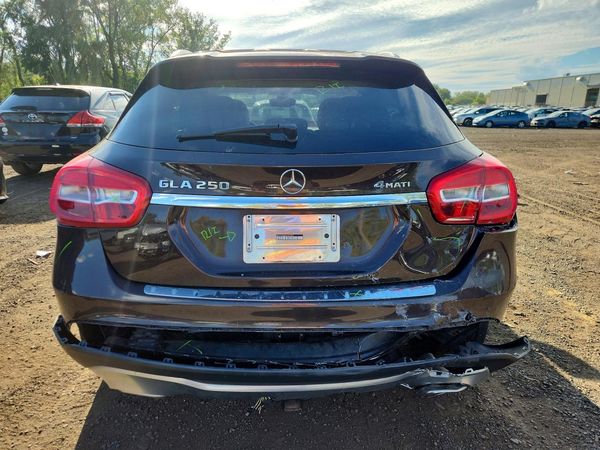 2018 MERCEDES-BENZ GLA GLA250-4M