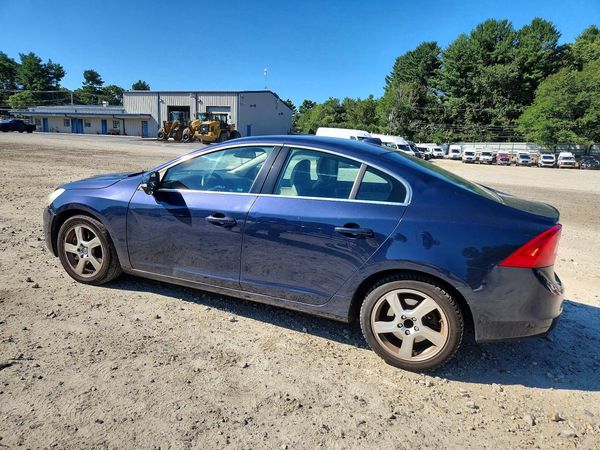 2012 VOLVO S60