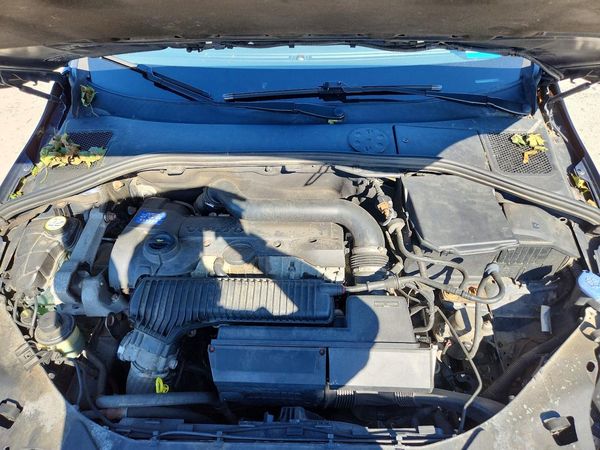 2012 VOLVO S60