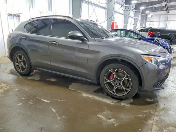 2018 ALFA ROMEO STELVIO