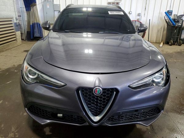 2018 ALFA ROMEO STELVIO