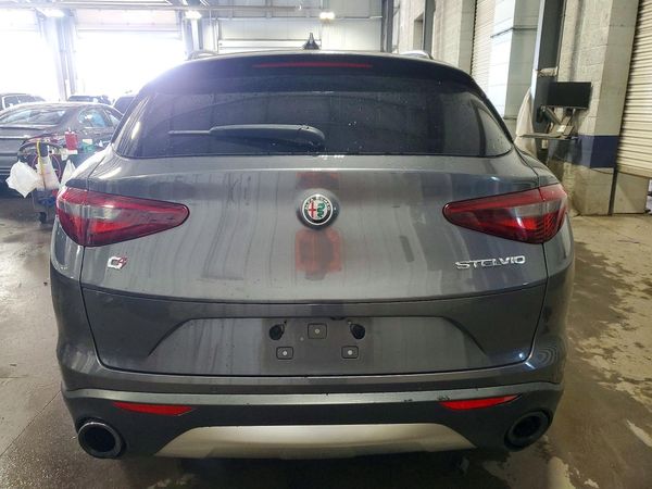 2018 ALFA ROMEO STELVIO