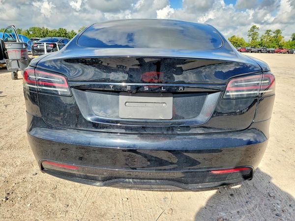 2025 TESLA MODEL S
