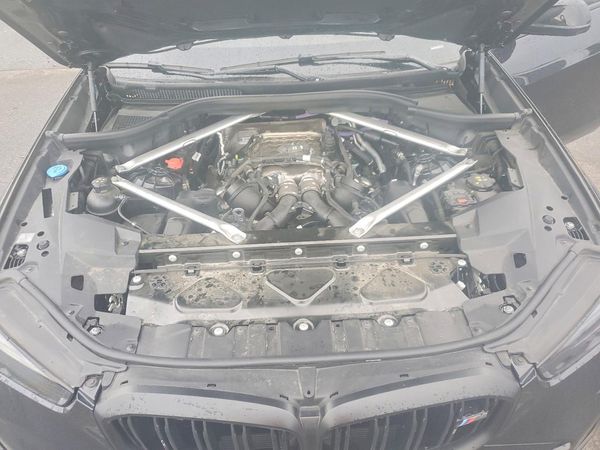 2026 BMW X5 M60i — Engine bay