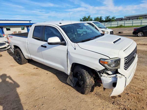 2018 TOYOTA TUNDRA SR/SR5/TRD Pro — Passenger 3/4