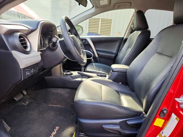 2015 TOYOTA RAV4