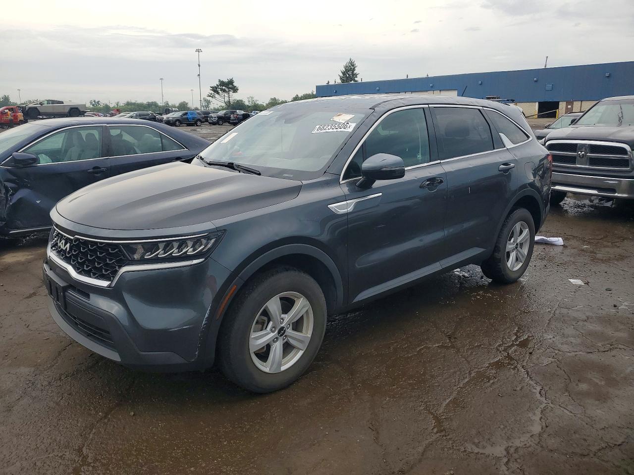 2022 KIA SORENTO LX