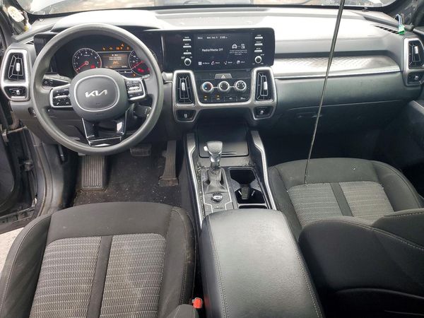 2022 KIA SORENTO LX