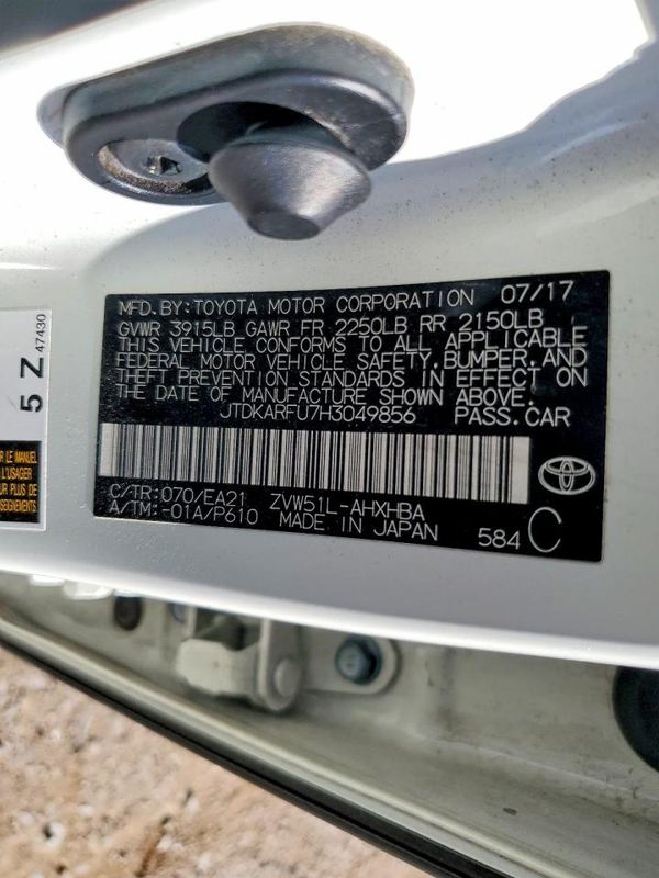 2017 TOYOTA PRIUS