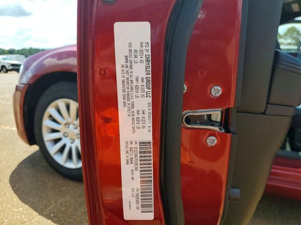 2014 CHRYSLER 300