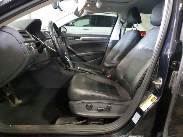 2018 VOLKSWAGEN PASSAT SE, SE w/ Technology