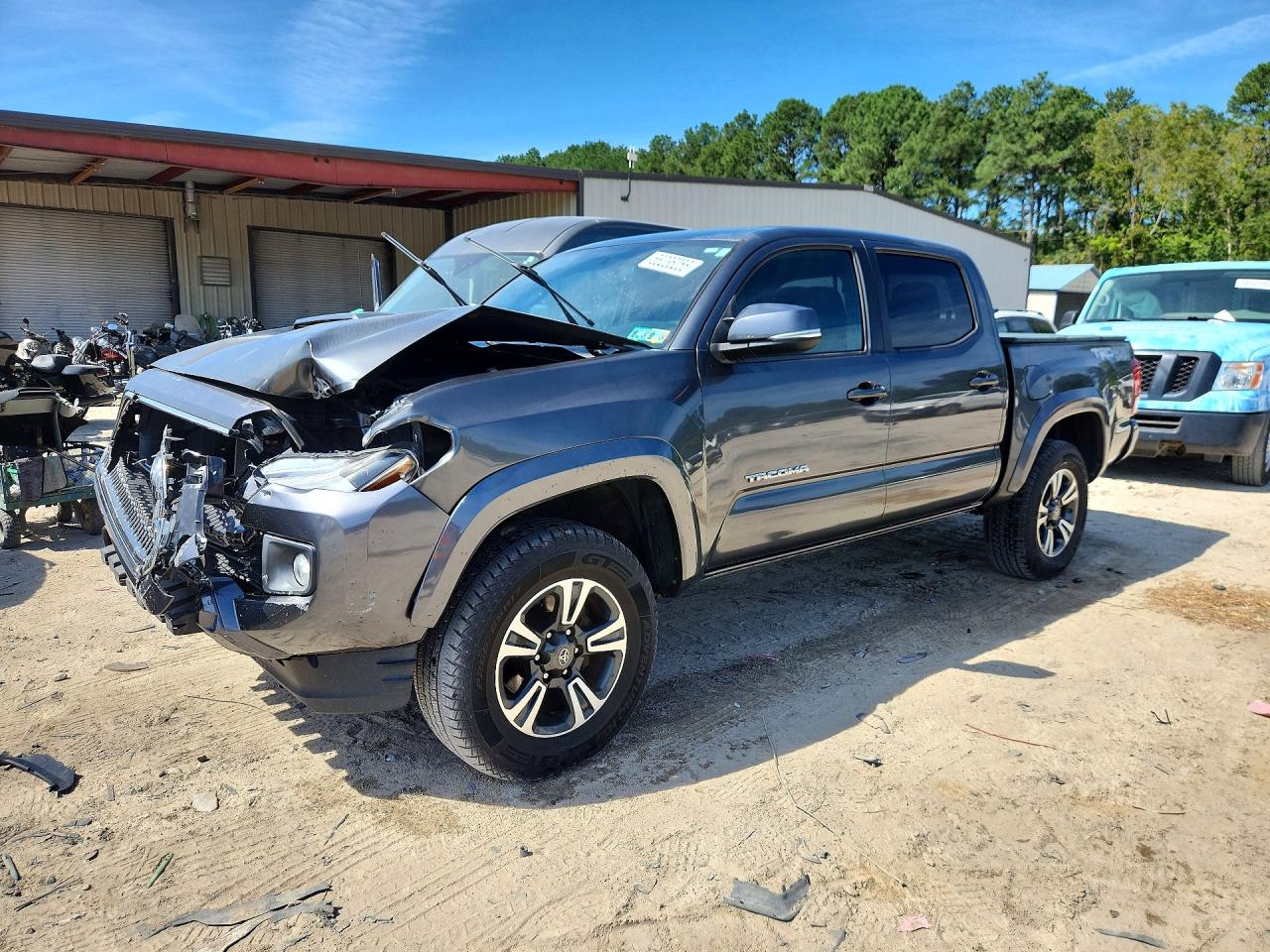 2017 TOYOTA TACOMA