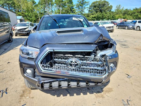 2017 TOYOTA TACOMA