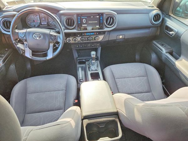 2017 TOYOTA TACOMA