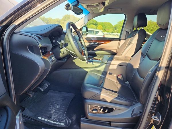 2018 CADILLAC ESCALADE
