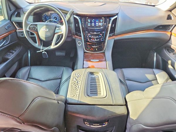 2018 CADILLAC ESCALADE