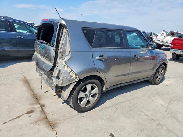 2018 KIA SOUL Base