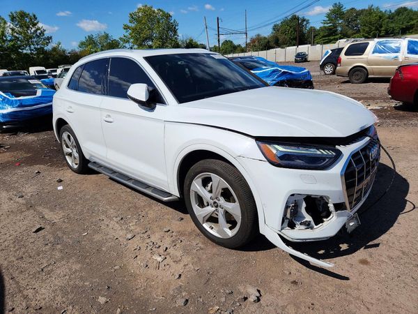 2021 AUDI Q5 quattro Prestige