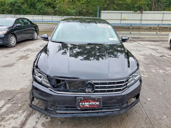 2017 VOLKSWAGEN PASSAT SE — DIRF