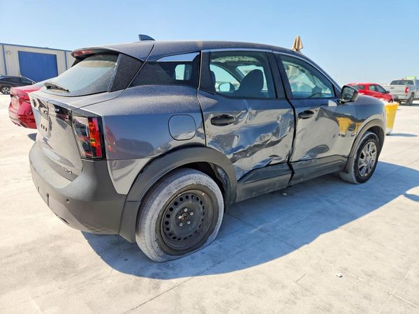2025 NISSAN KICKS