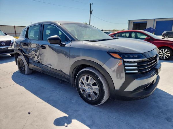 2025 NISSAN KICKS