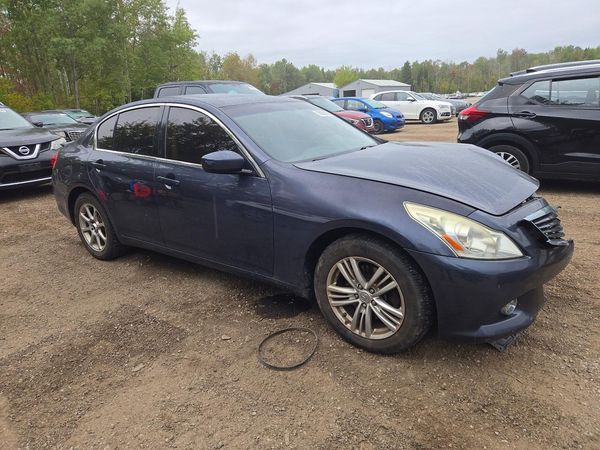 2013 INFINITI G37 — Passenger 3/4