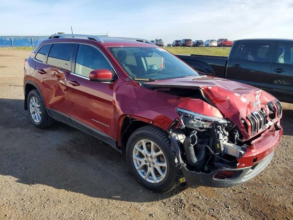 2016 JEEP CHEROKEE Latitude/Longitude/North — Passenger 3/4