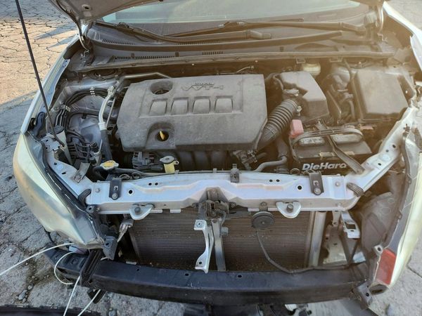 2016 TOYOTA COROLLA L/LE — Engine bay