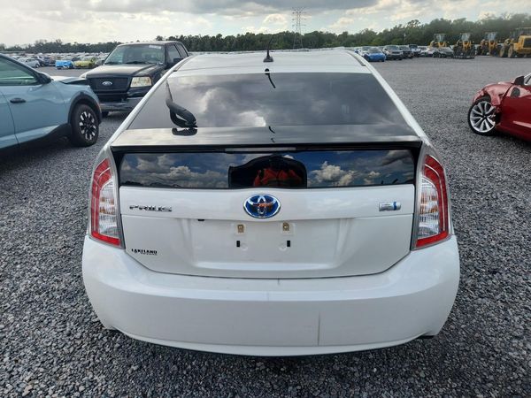 2013 TOYOTA PRIUS
