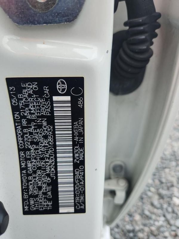 2013 TOYOTA PRIUS